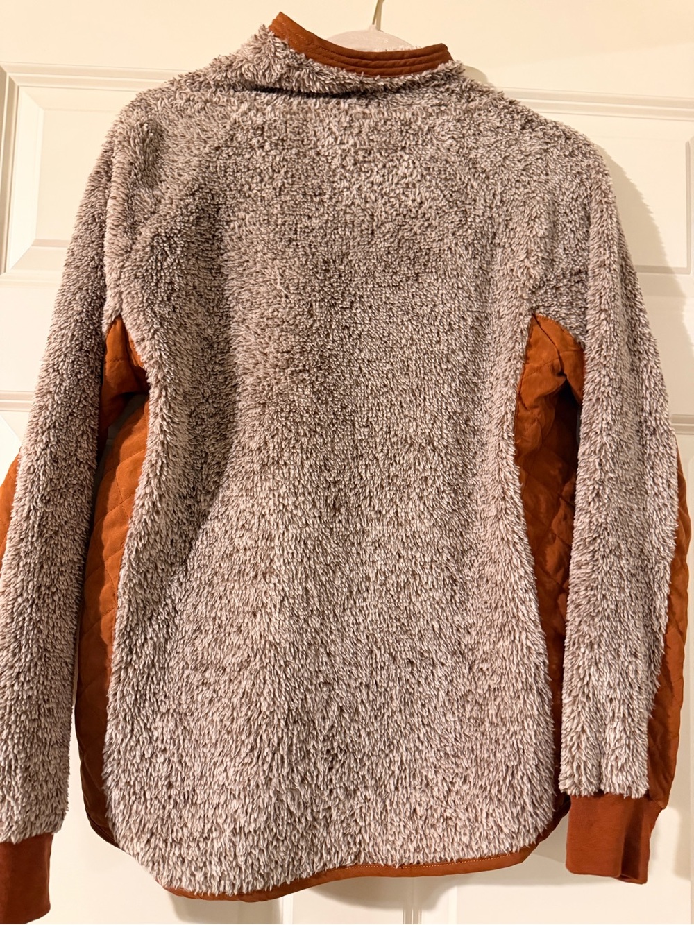 Hem & Thread Pullover - Picture 2 of 7